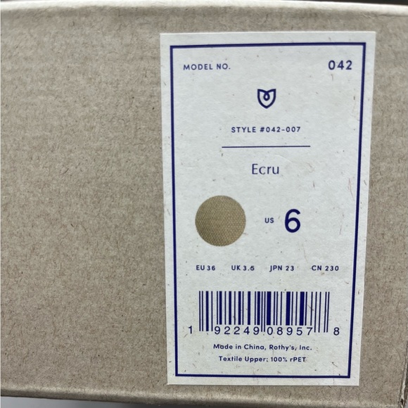 Rothy’s Square Shoes size 6 - BRAND NEW (this color is sold out online) - Picture 5 of 5